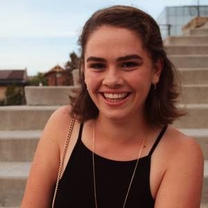 Meet your Posher, Laura